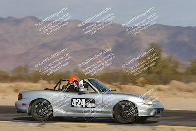 media/Jan-26-2025-SCCA SD (Sun) [[bcf61ed115]]/4-Women Novice/Session 2 (Turn 7 Inside)/